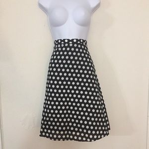 🐞Pre owned a-line skirt Sz 10! Don’t miss out!!